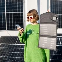 Un incarcător solar pentru telefon