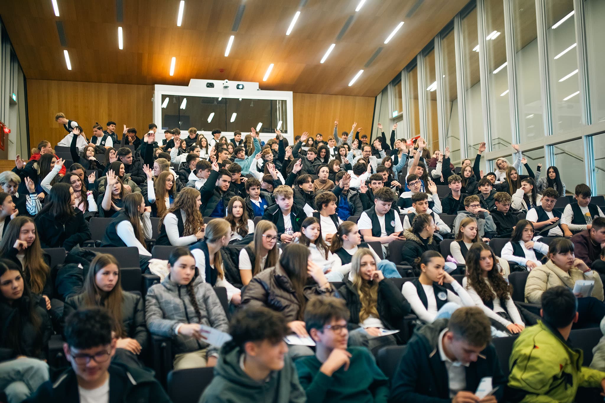 SELECTED/Copy of REAL6072 copy