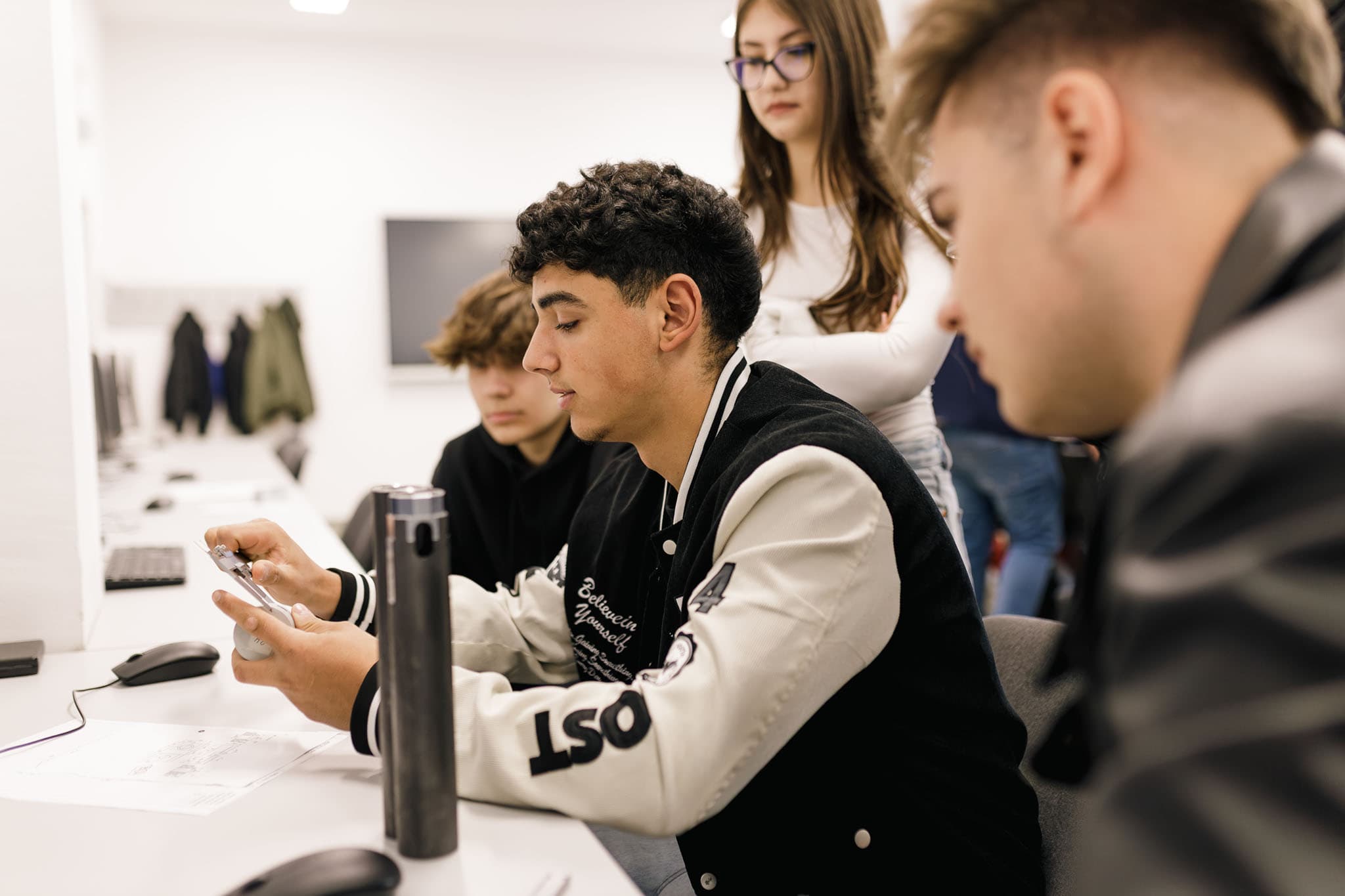 REAL9977-Enhanced-NR